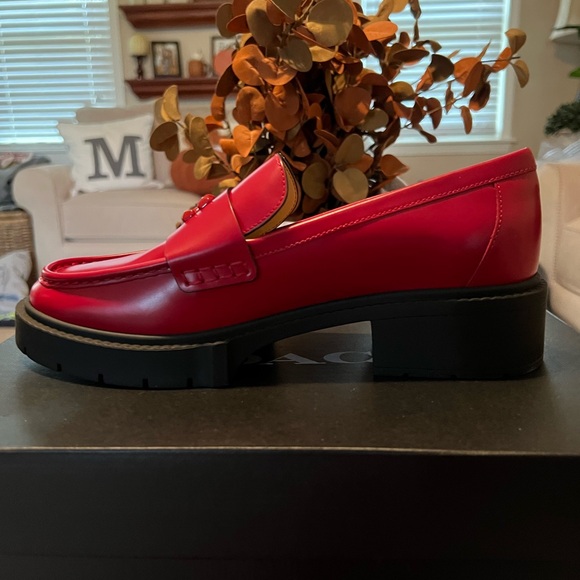 Coach Leah Leather Lug Sole Block Heel Platform Loafers brand new in box - Picture 5 of 8
